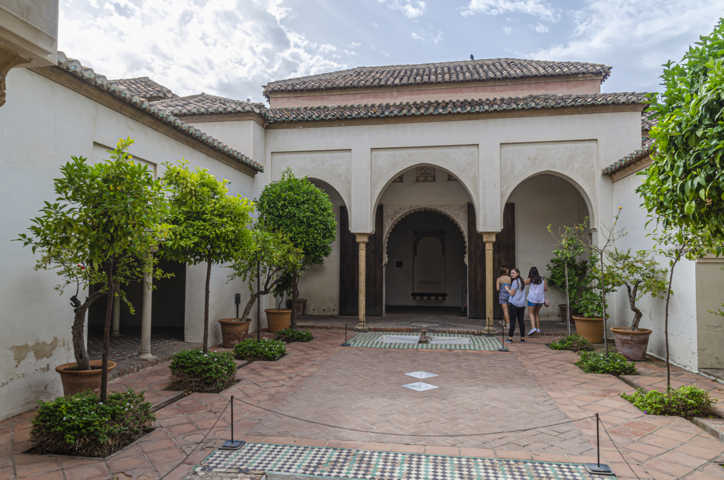 Málaga 115 - Alcazaba - palacio Nazari - patio de Los Naranjos.jpg